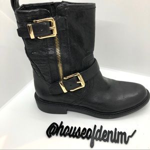 NEW ~ VINCE CAMUTO • Leather MoTo Boots Size 6